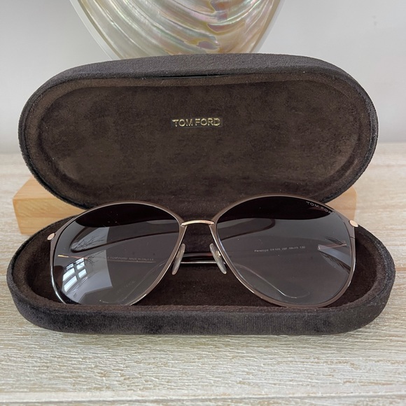 Tom Ford Miranda Sunglasses - Picture 5 of 8